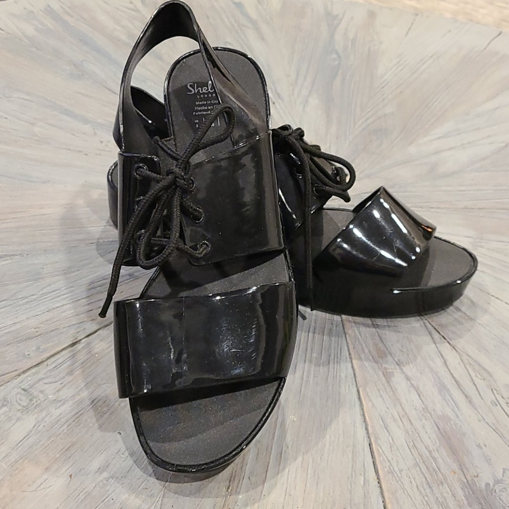 NEW Shelleys London blk Sandals